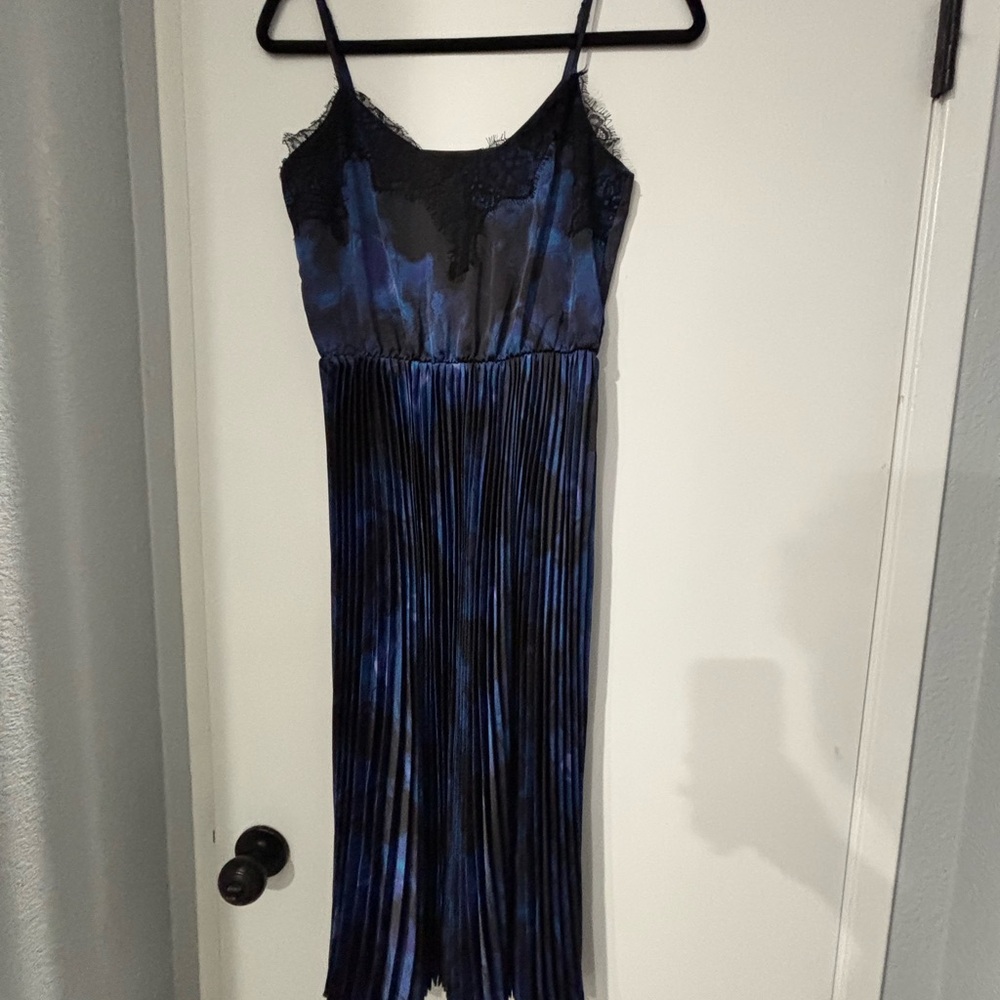 Steve Madden Black Lace Detail Garment